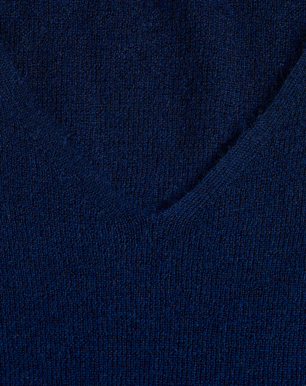RECO120Pull V Ultrafin Sans Couture - Marine