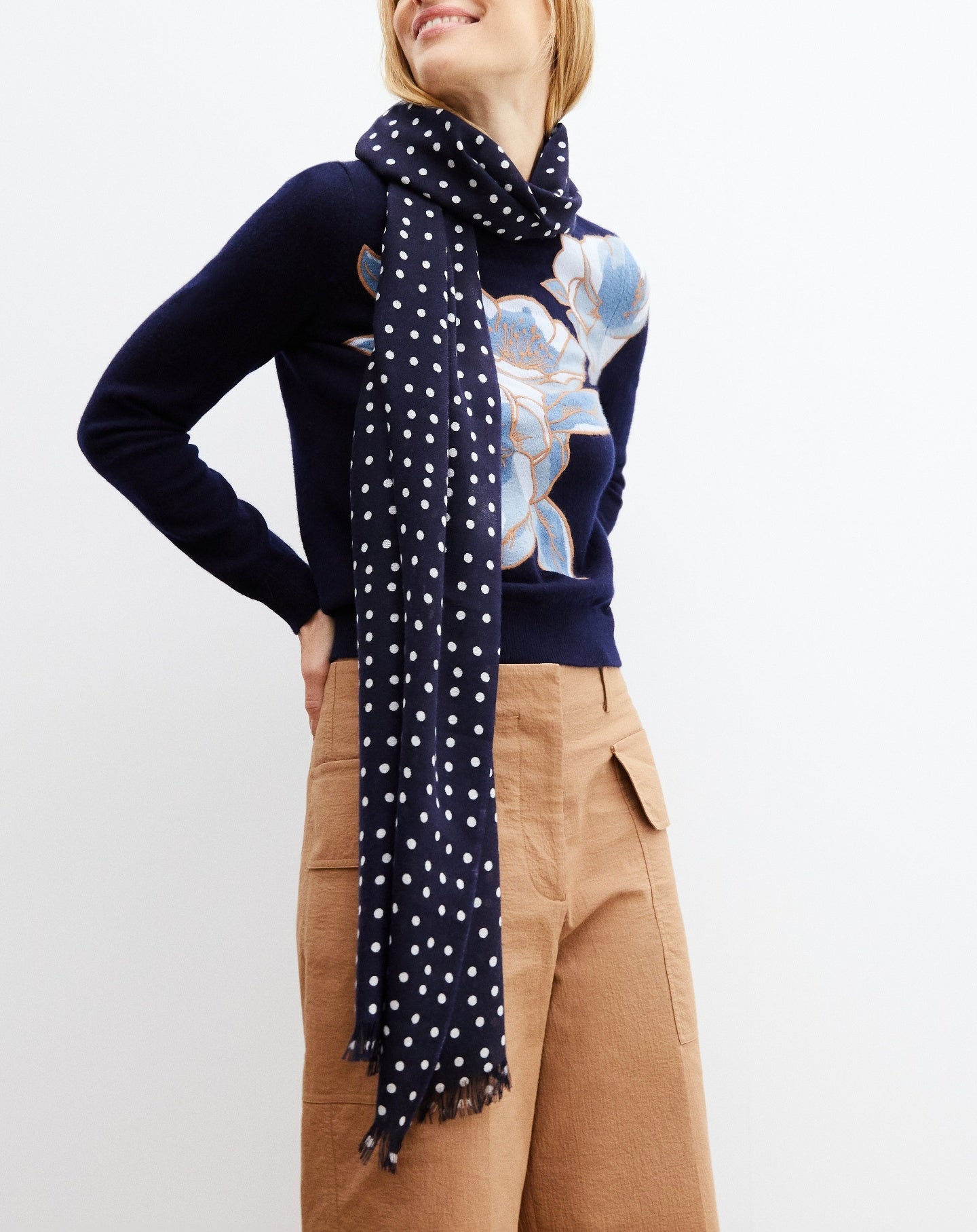 RECO160Ras De Cou Intarsia Fleur Brodée - Marine