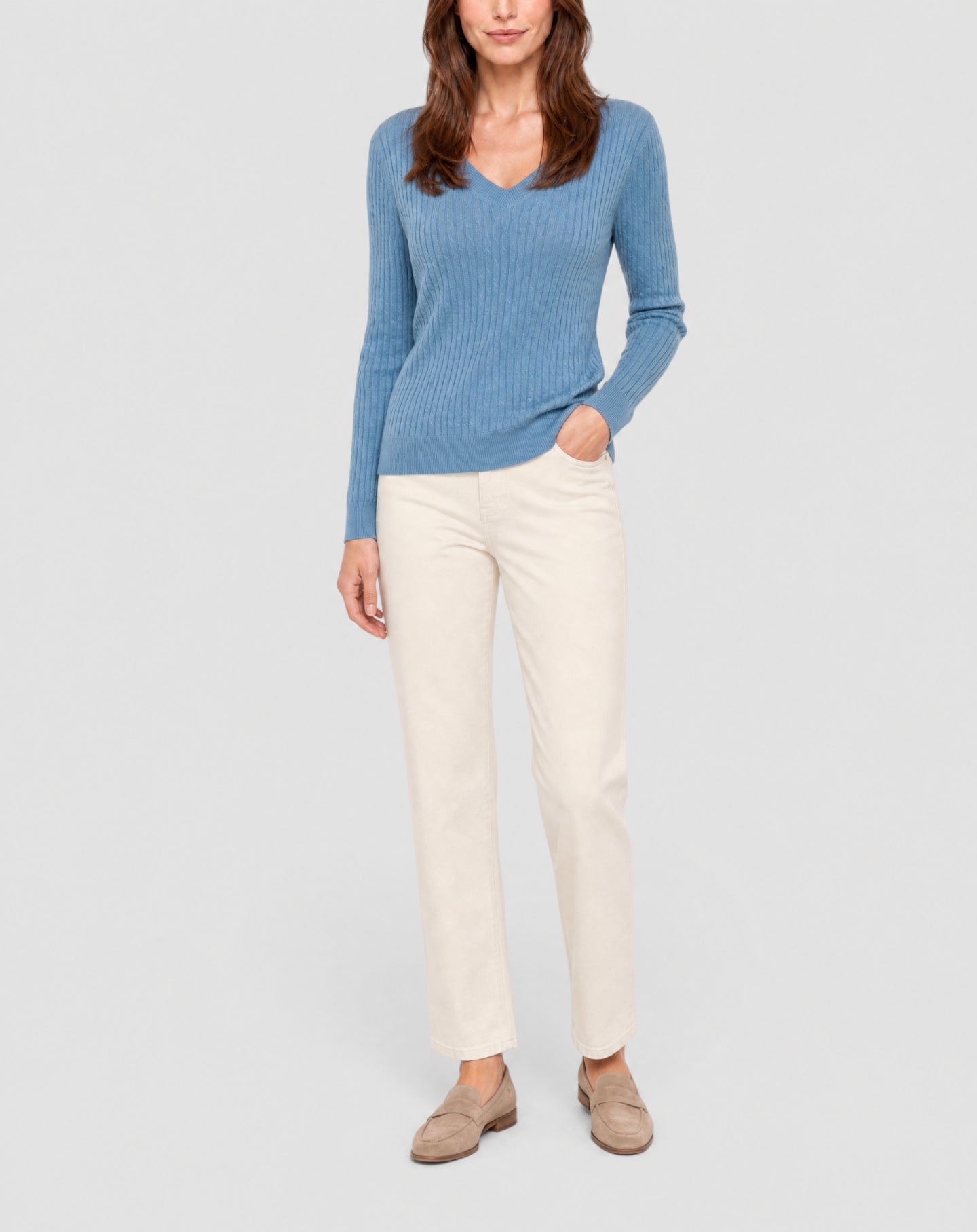 Ultra-fine V-neck jumper with small cable knit in cashmere - Glaz Blue