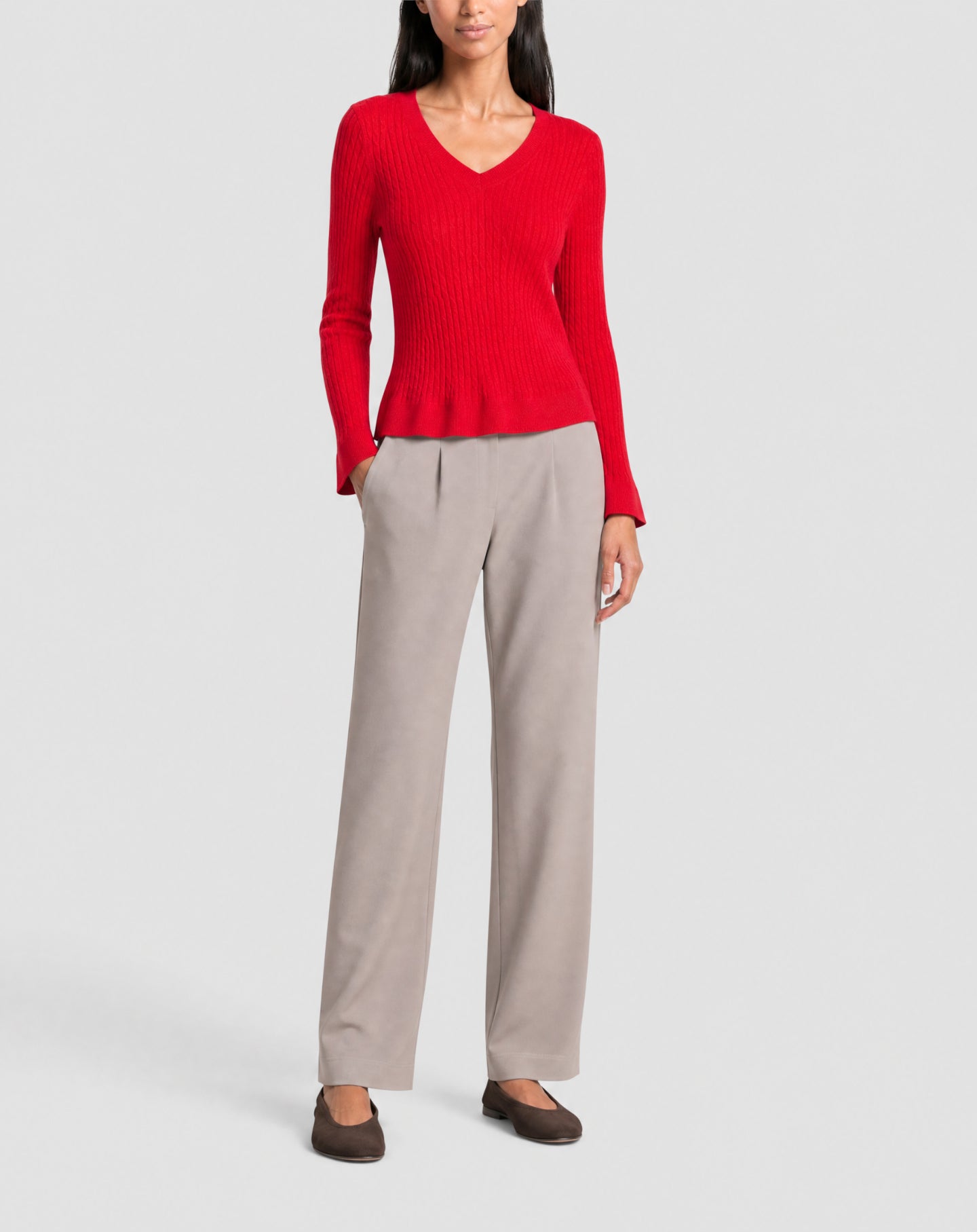 Ultra-fine V-neck jumper with small cable knit in cashmere - Festival Pink
