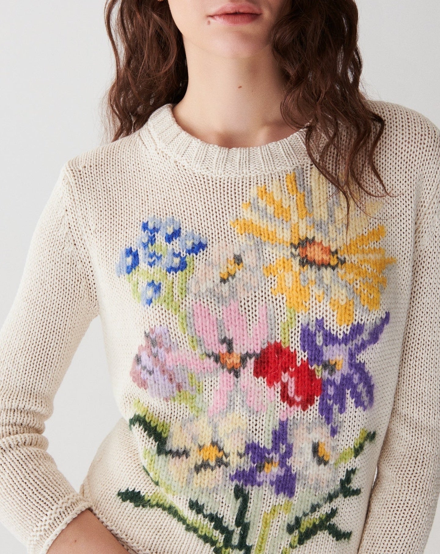 RECO185Pull Col Rond Broderie Bouquet - Naturel