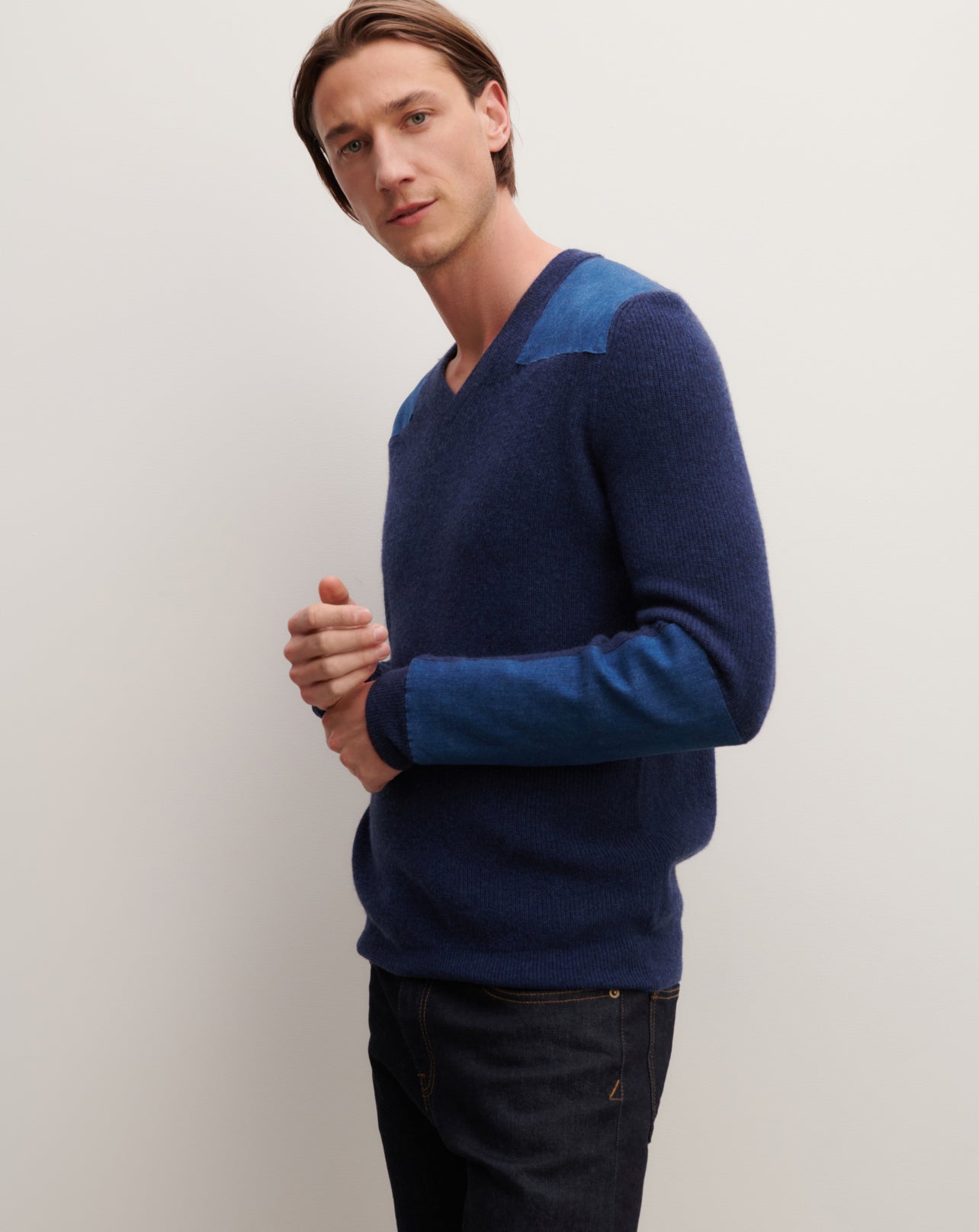 RECO235Pull Col V À Patchs Denim - Bleu Nocturne