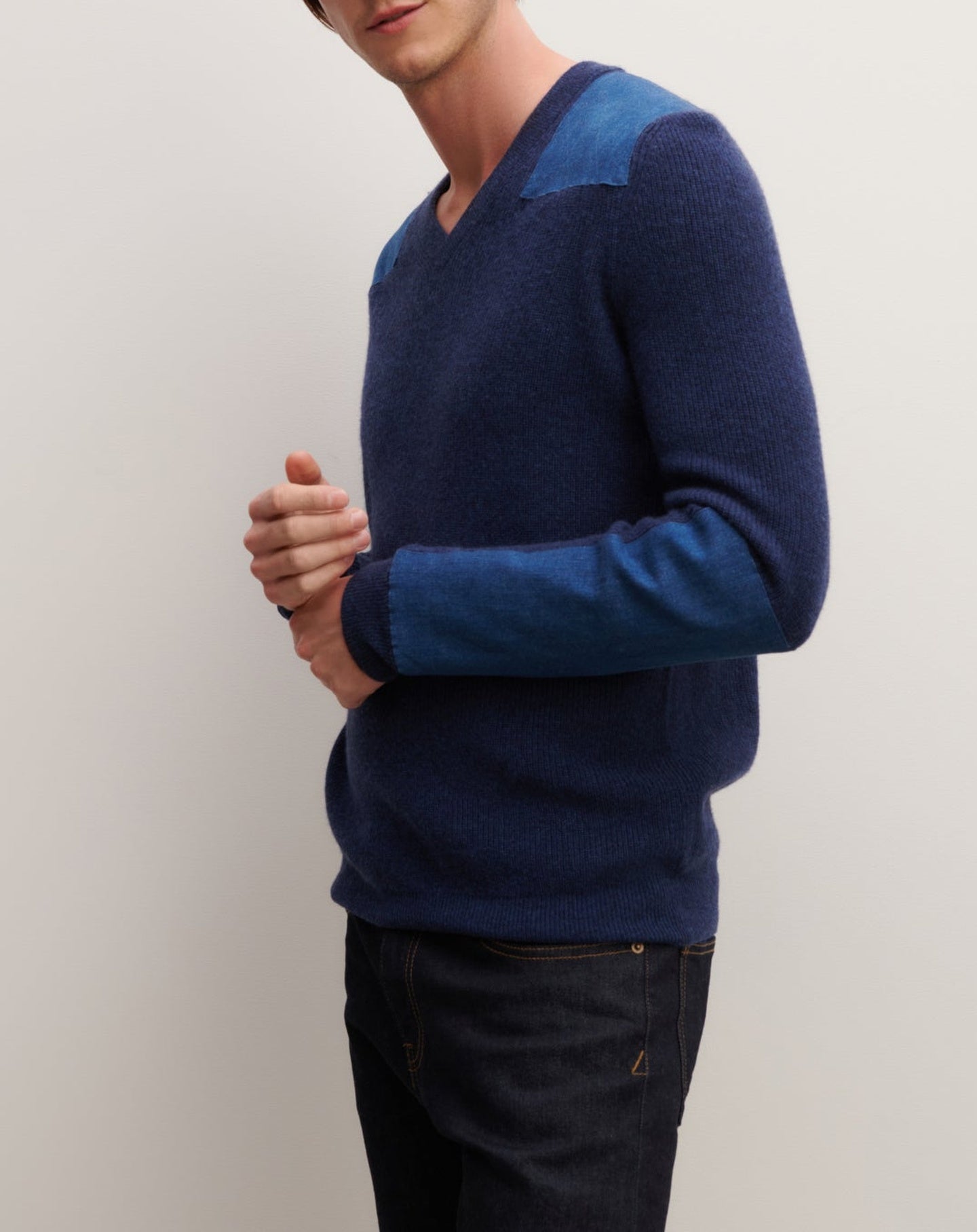RECO235Pull Col V À Patchs Denim - Bleu Nocturne