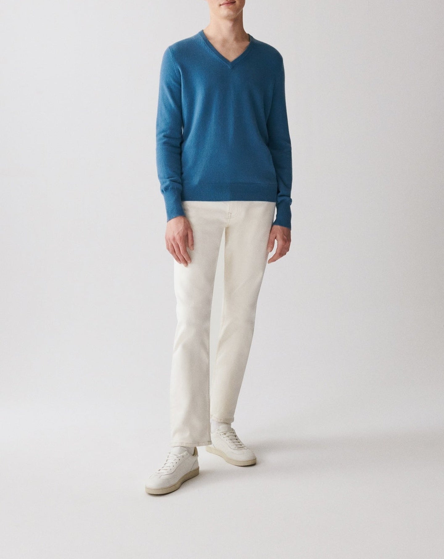 RECO130Pull Col V Classique - Bleu Uniforme