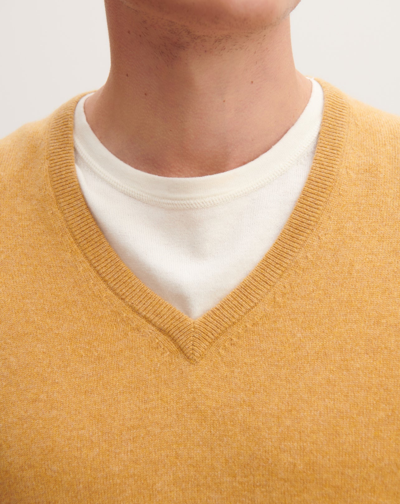 RECO190Pull Col V Classique - Mais