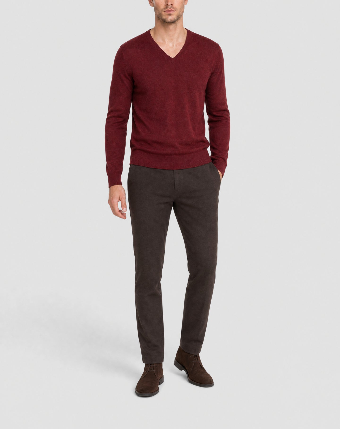Ultra-fine cashmere V-neck jumper - Cranberry Red