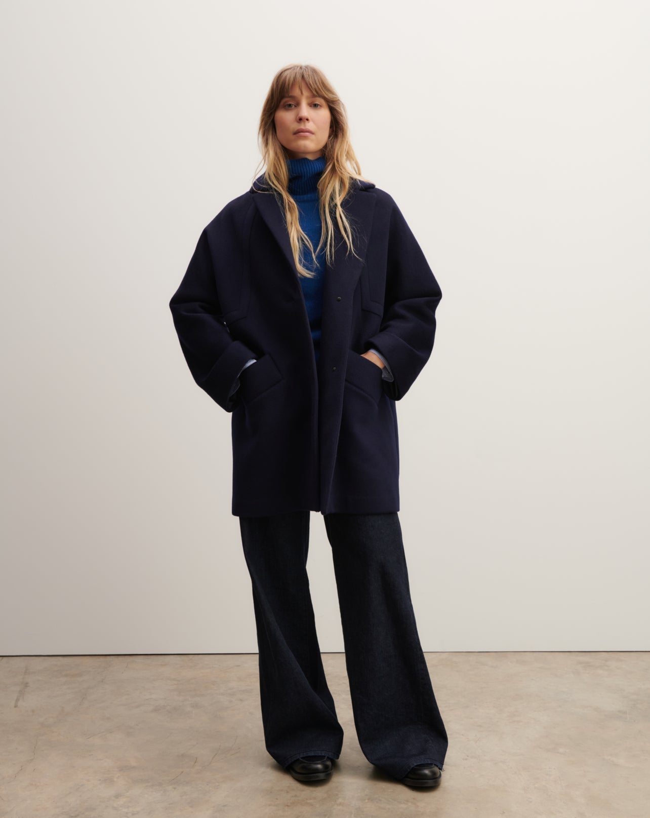 RECO595Manteau Oversize Double Face Découpes Géométriques - Marine