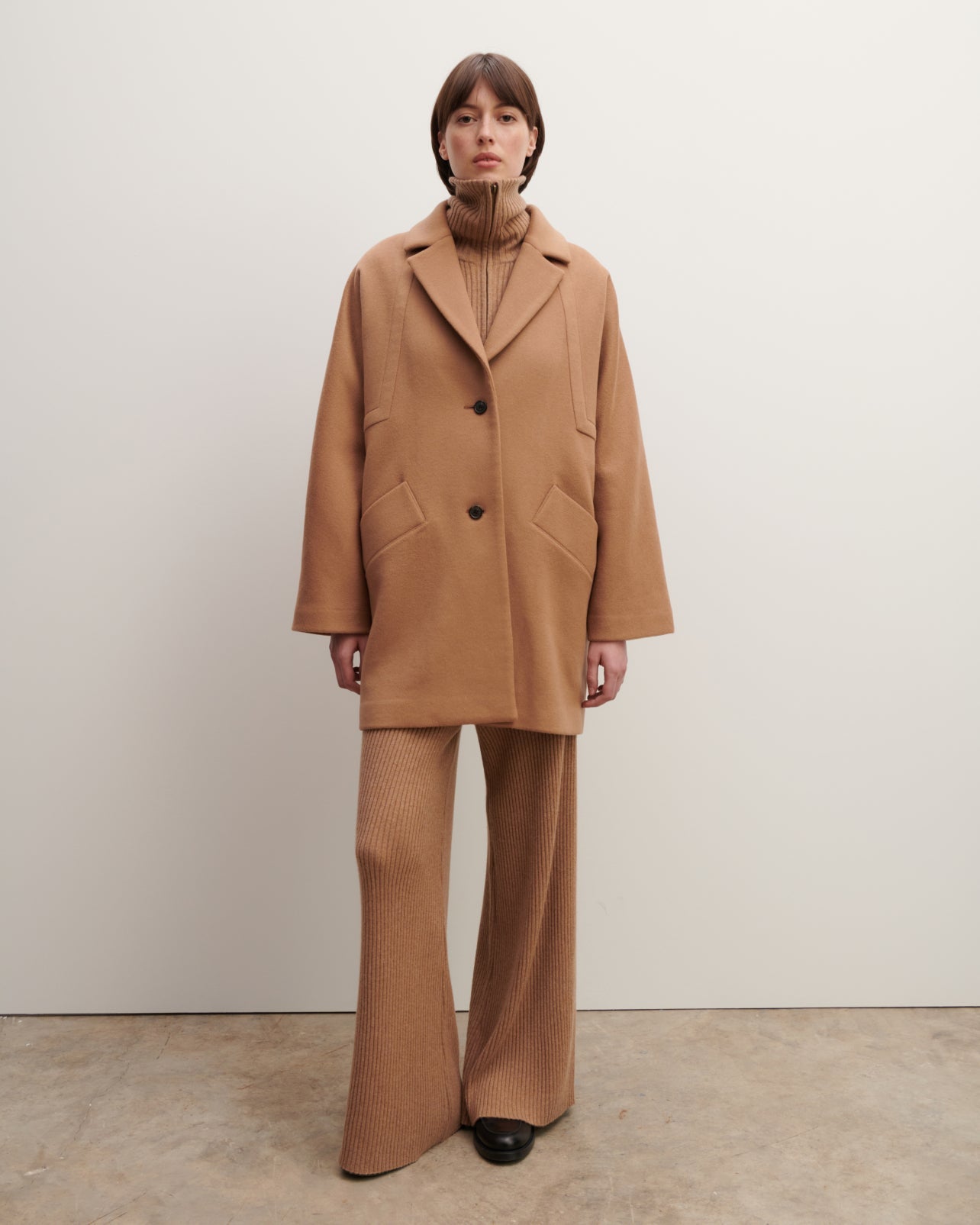 RECO595Manteau Oversize Double Face Découpes Géométriques - Vicuna