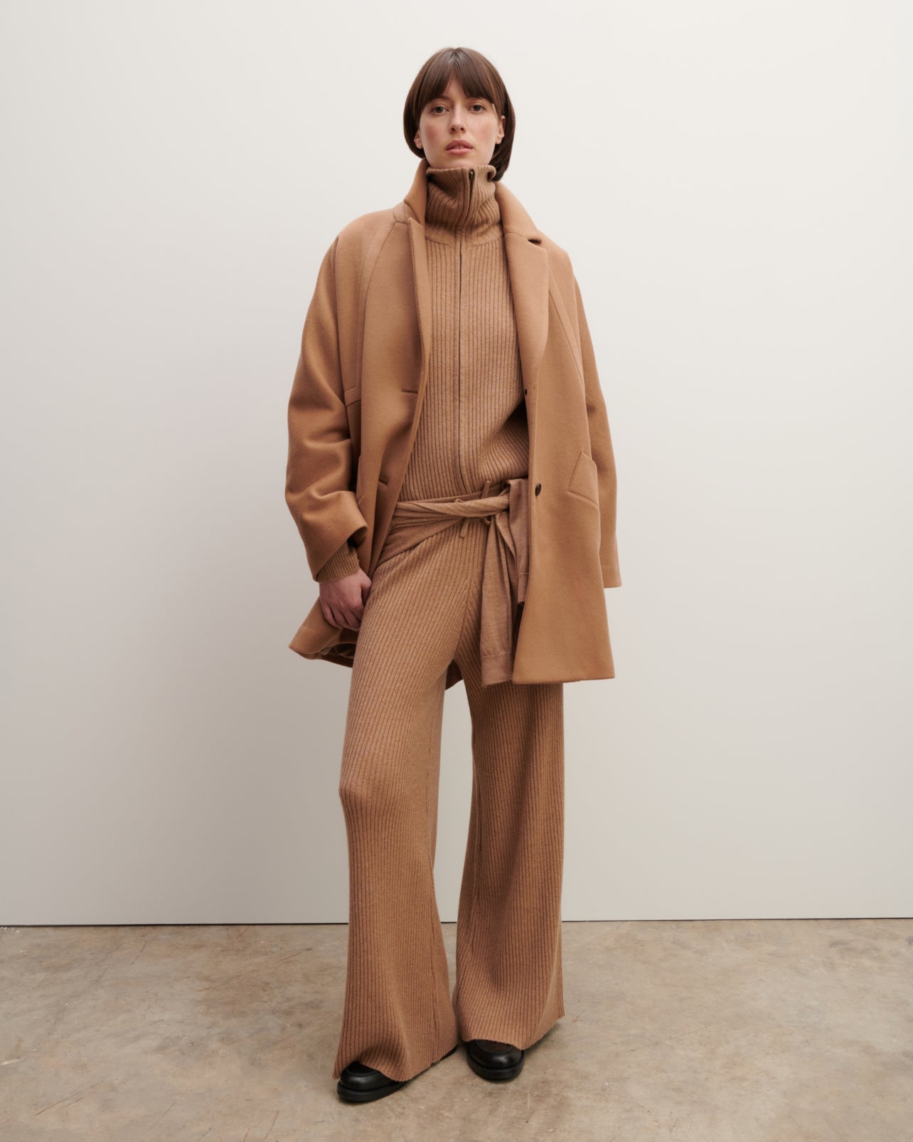 RECO595Manteau Oversize Double Face Découpes Géométriques - Vicuna