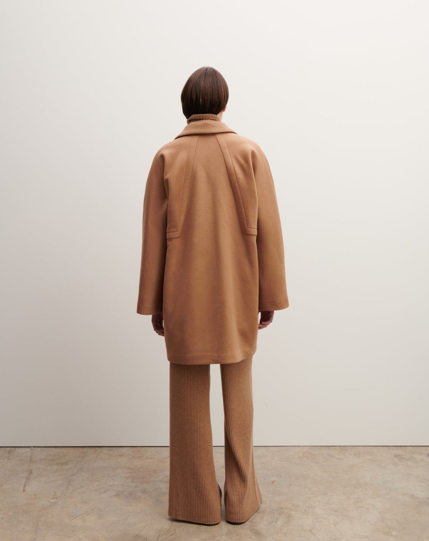 RECO595Manteau Oversize Double Face Découpes Géométriques - Vicuna