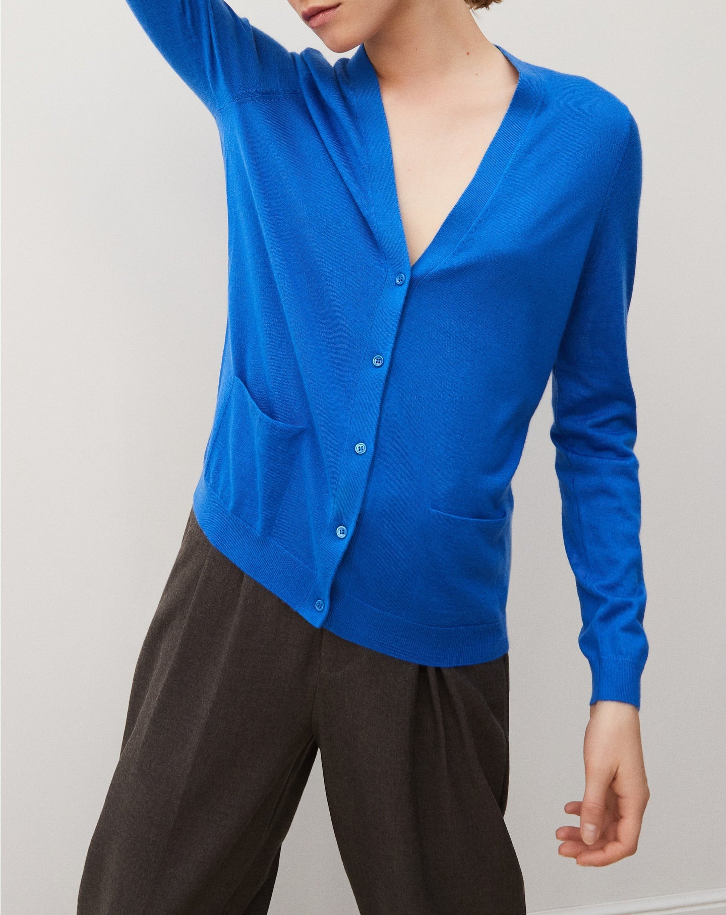 Ultra-thin cardigan with cashmere pockets - Cobalt