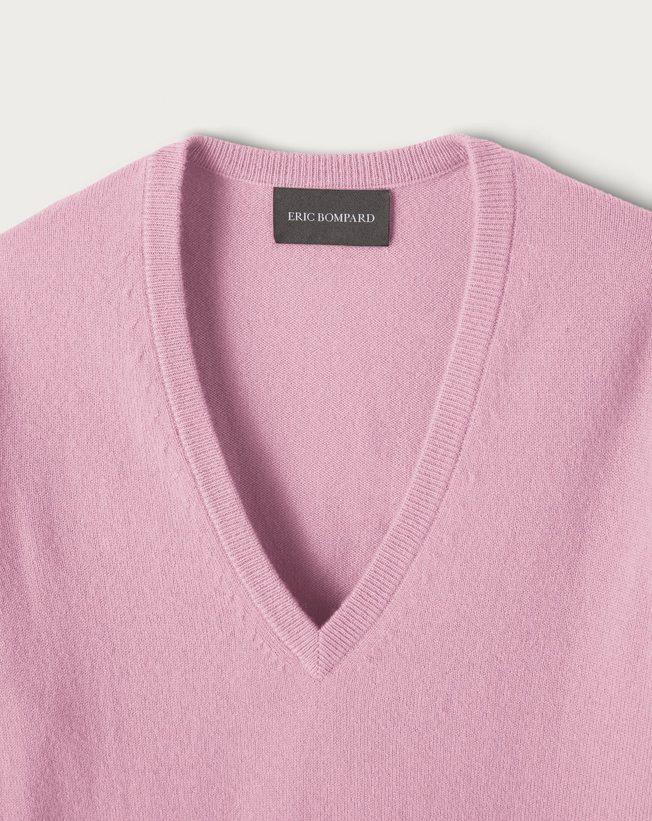 Classic cashmere V jumper - Azalée