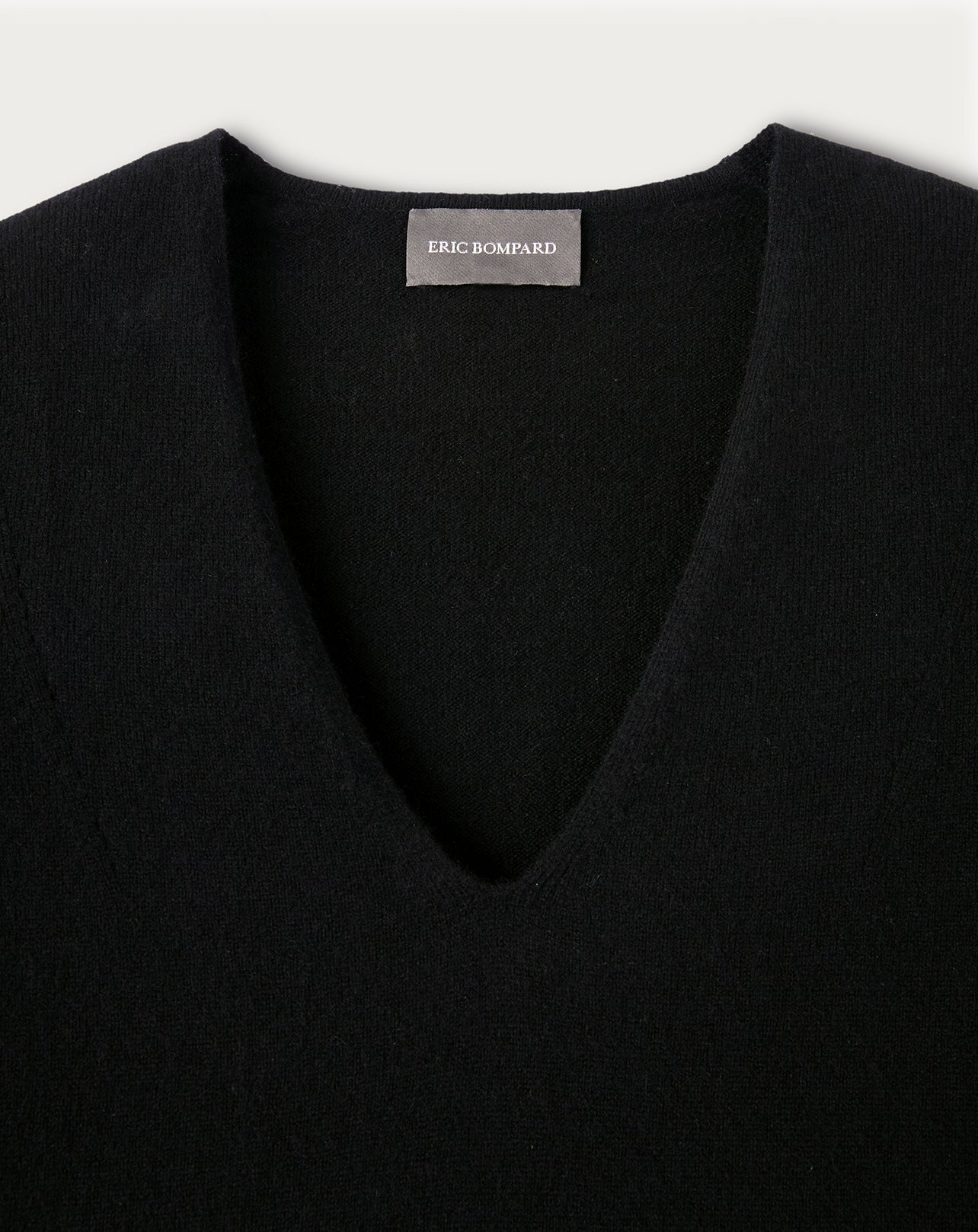 Pull V Cintré Lignes Pointelle - Noir