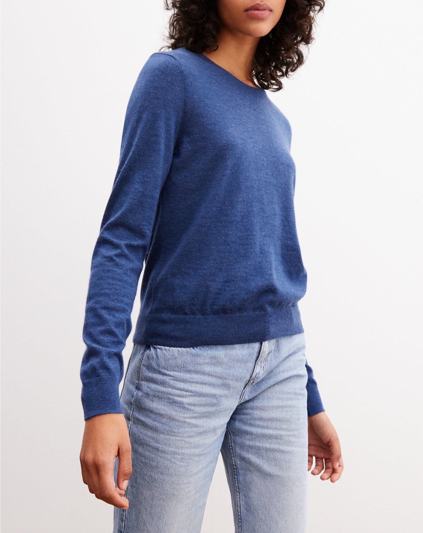 Ultra-fine cashmere crew neck jumper - Indigo
