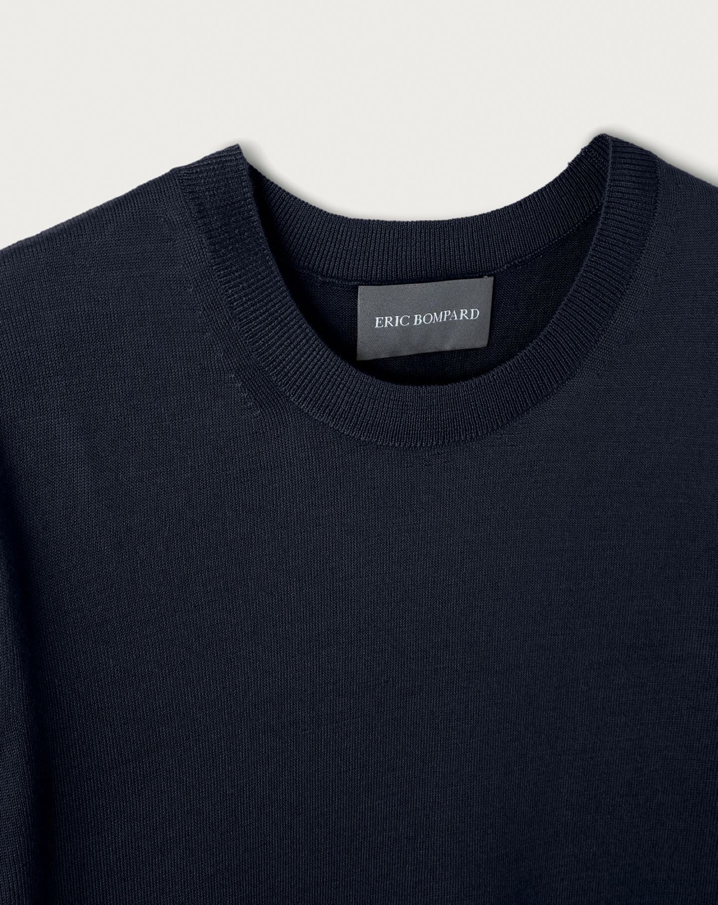 Ultra-fine cashmere crew neck jumper - Graphite