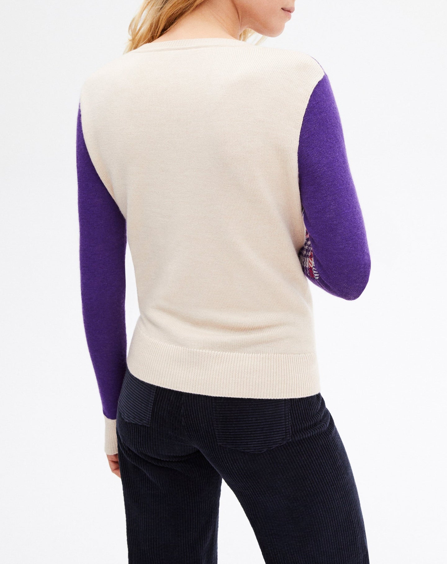 Wool and cashmere Tartan Place jacquard V-neck jumper - Rubis & Crocus