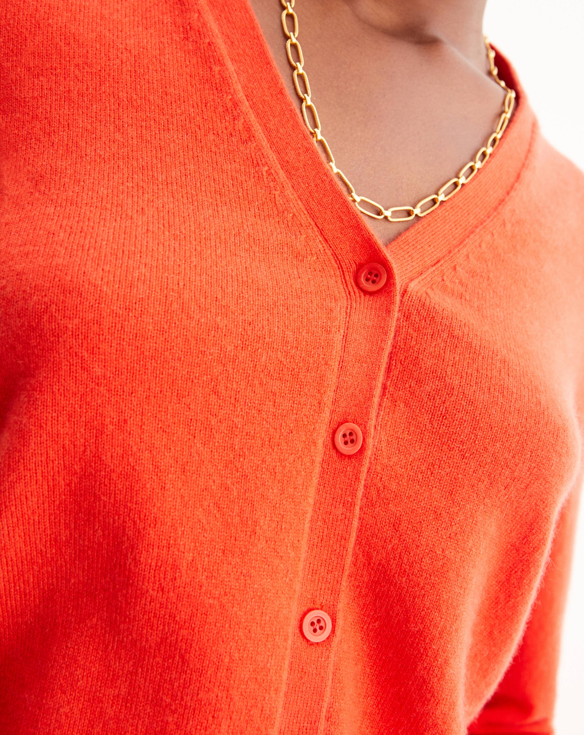 Slim-fitted cashmere cardigan - Lipstick