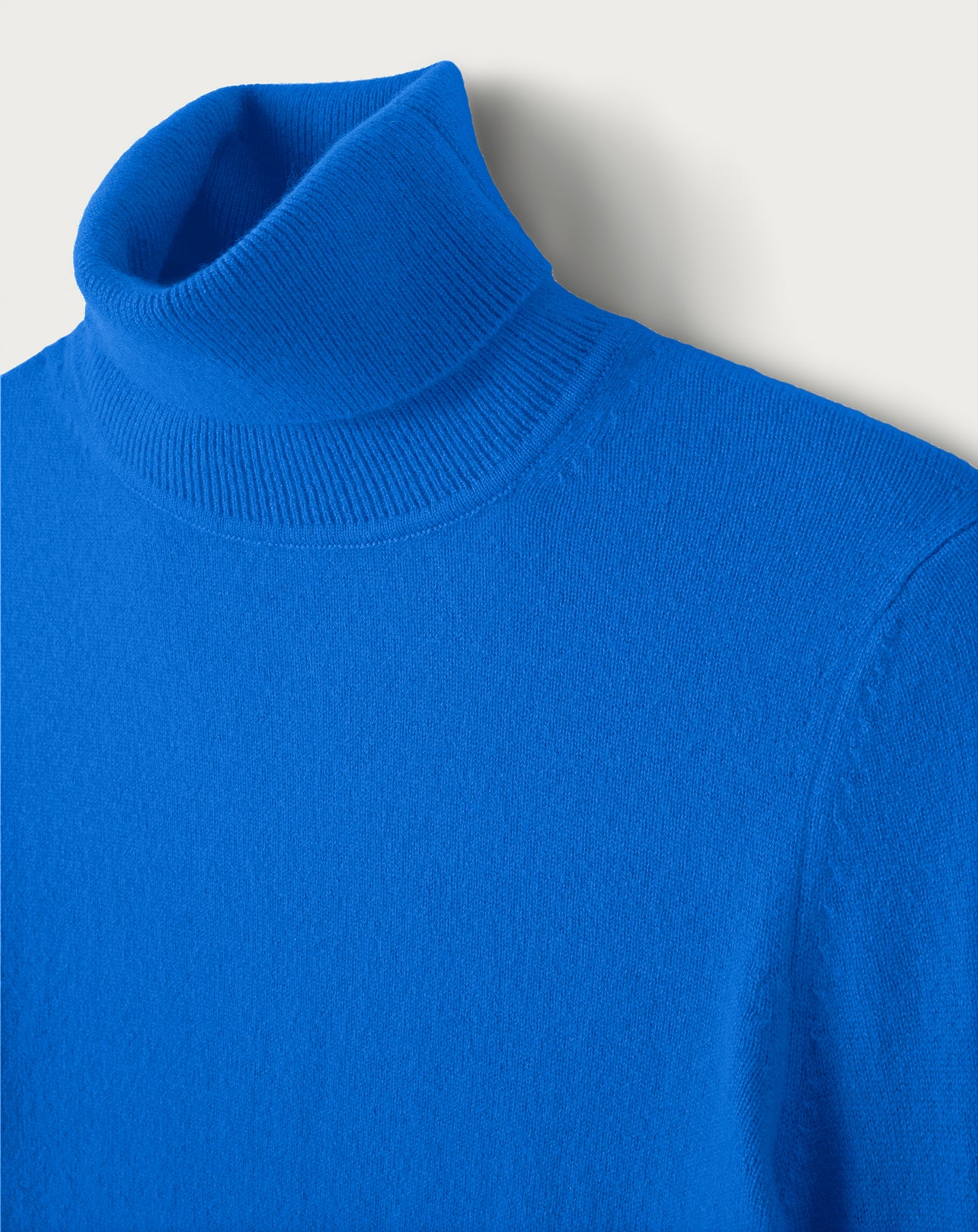 Slim-fit cashmere turtleneck jumper - Cobalt