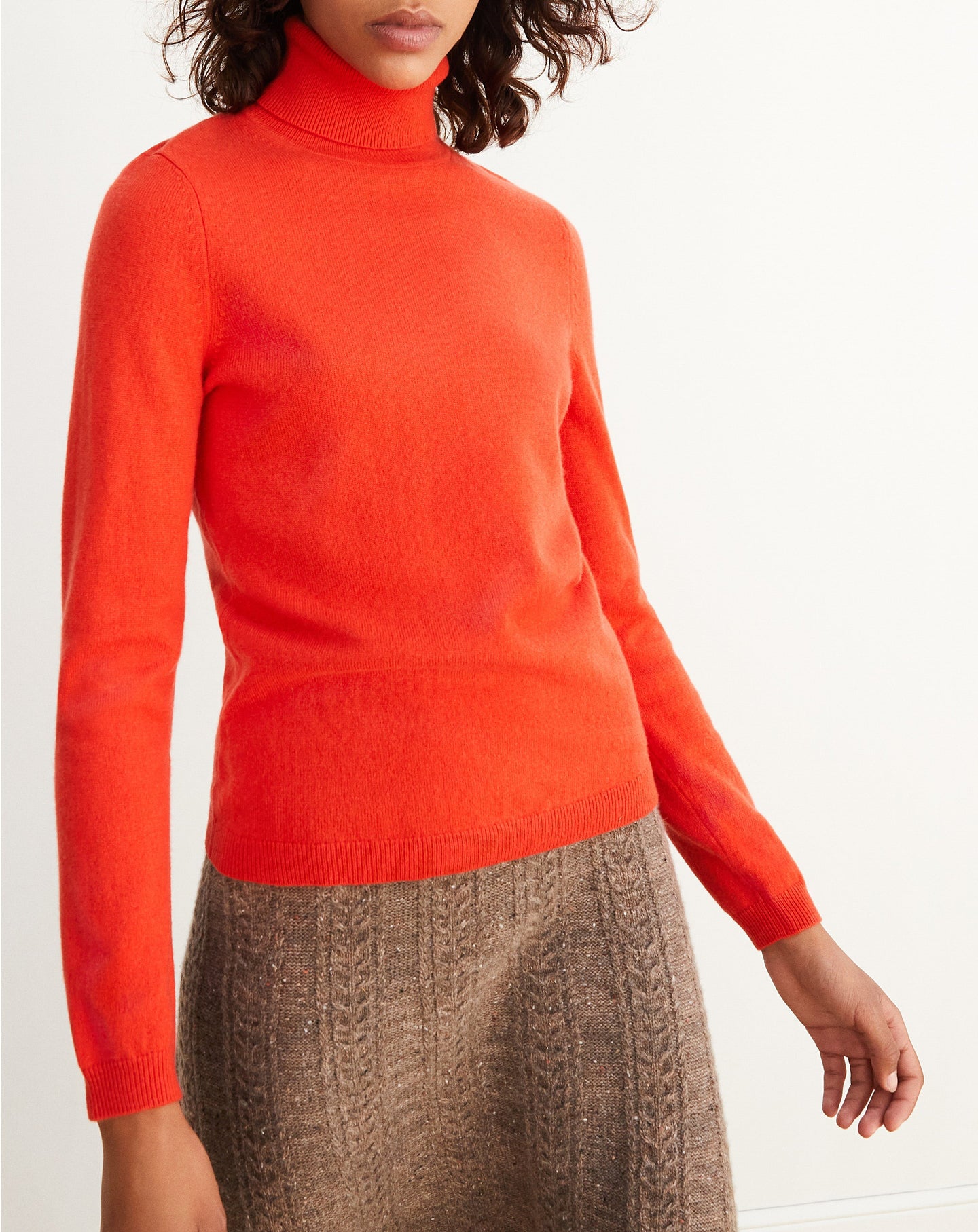 Slim-fit cashmere turtleneck jumper - Lipstick