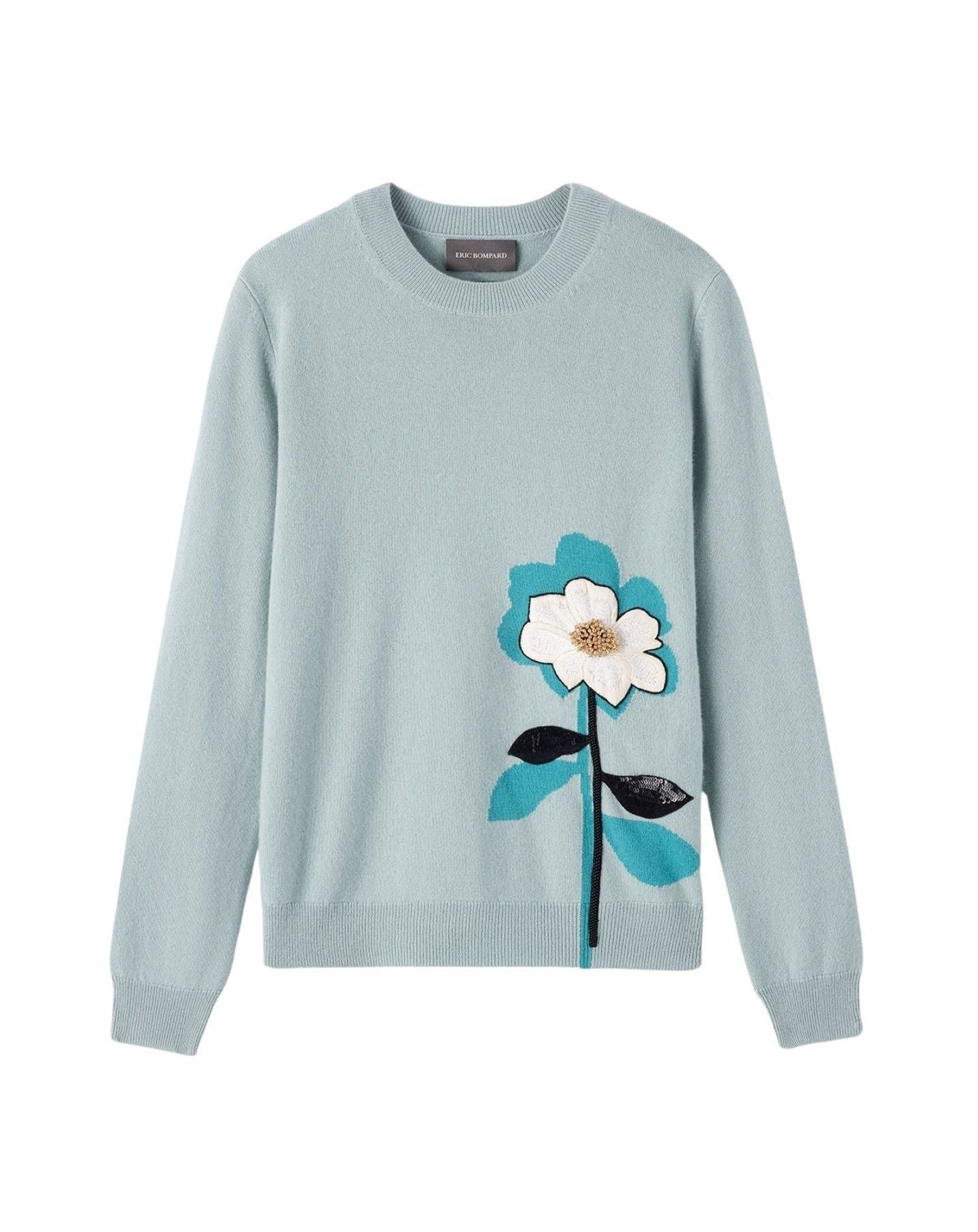Pull ras de cou à fleur brodée en cachemire - Pierre de Lune