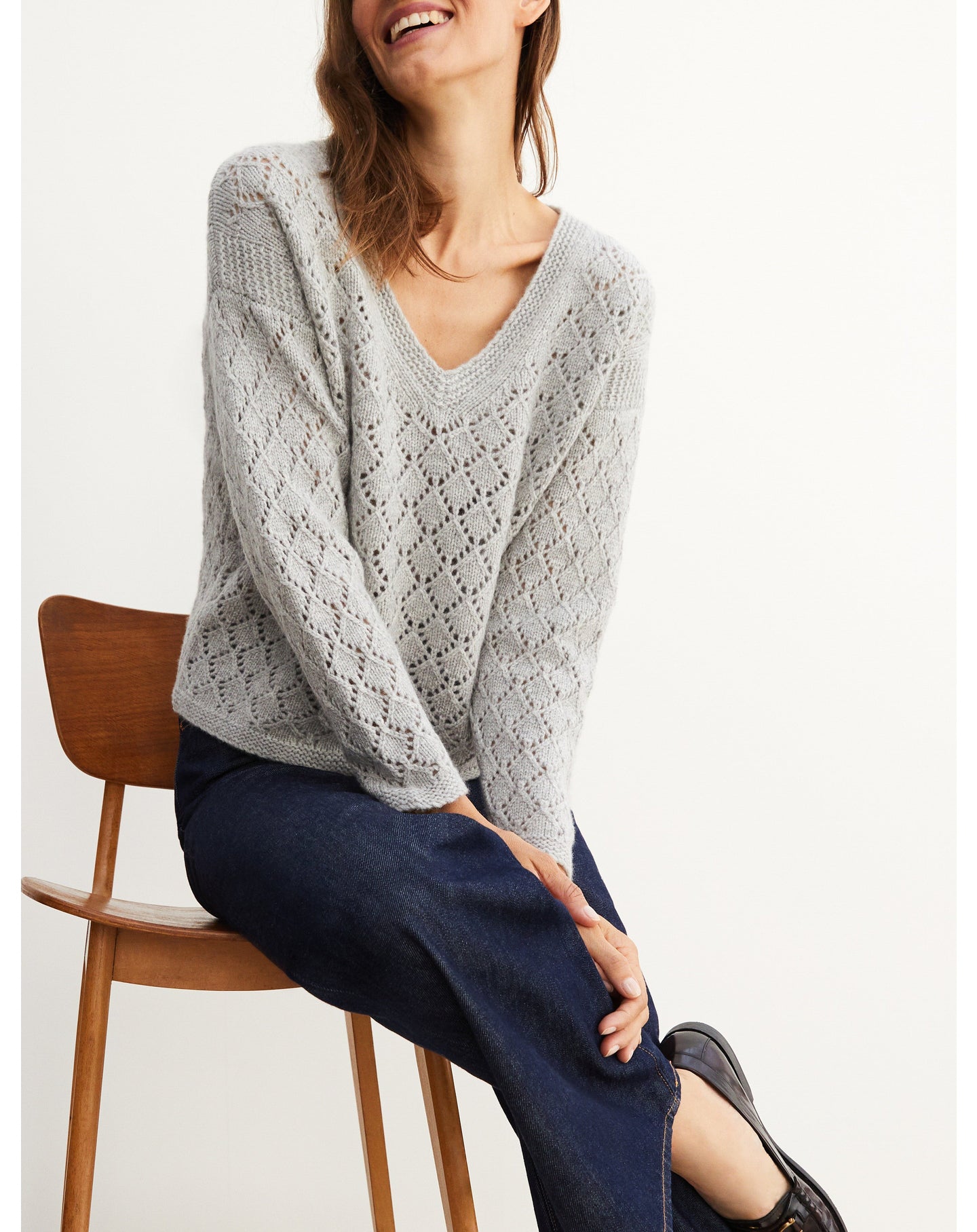 Pointelle loose V cashmere jumper - Silver Grey