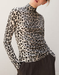 Leopard print stand-up collar in cashmere - Roche