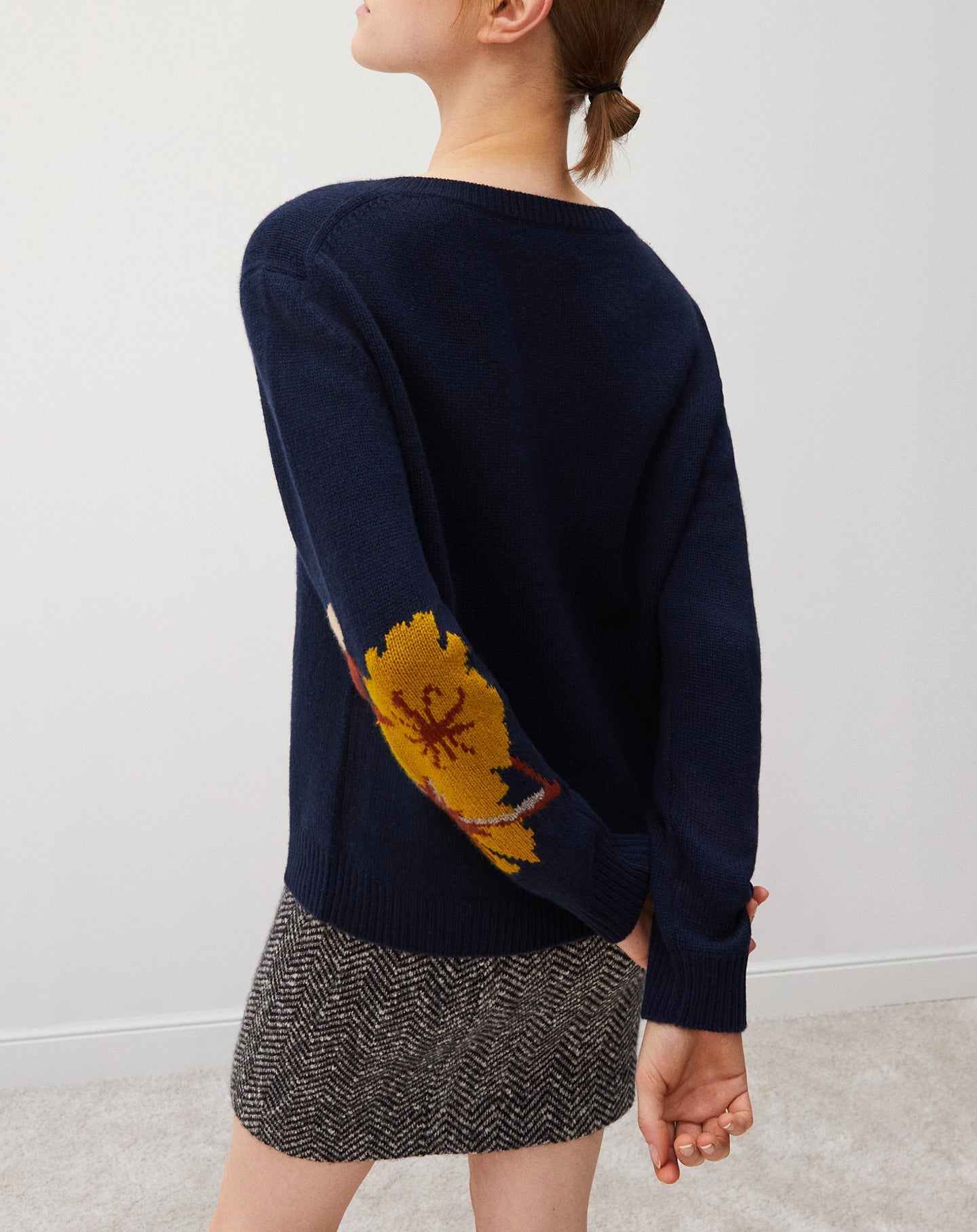 Intarsia wild thistle loose-fitting V-neck cashmere jumper - Navy