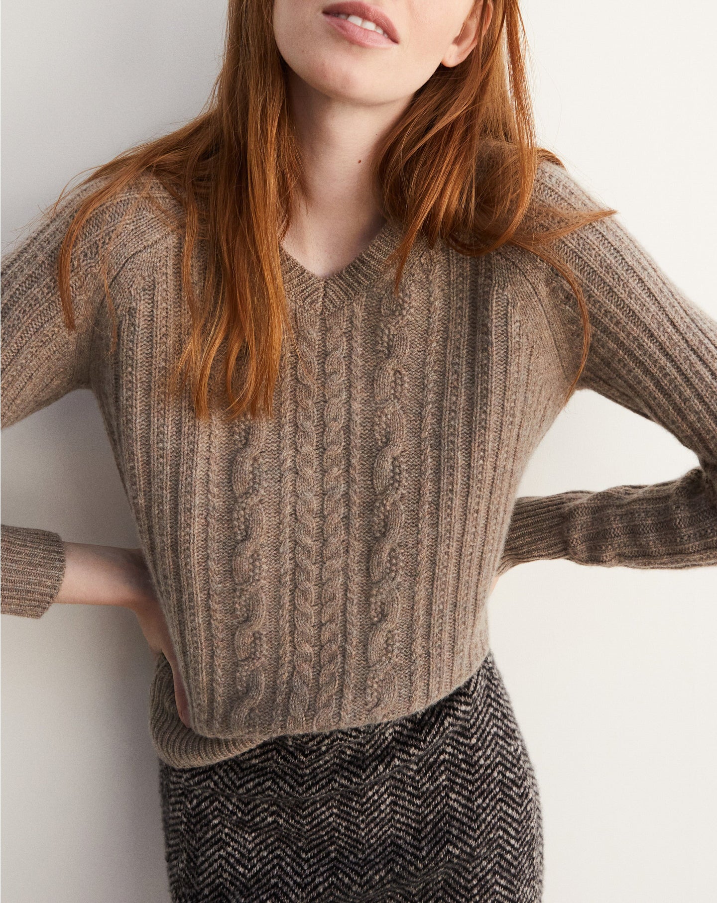 Cashmere cable-knit V-neck jumper - Millet
