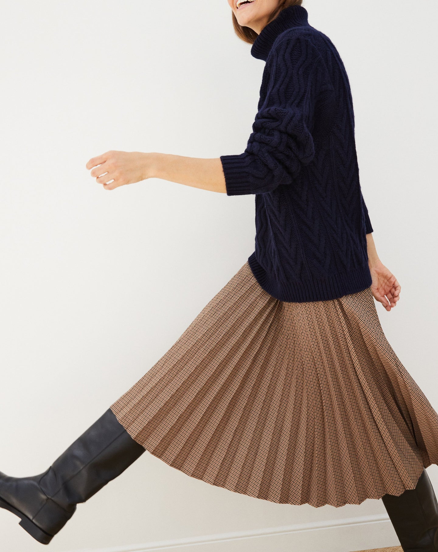 Geometric loose cashmere turtleneck jumper - Navy