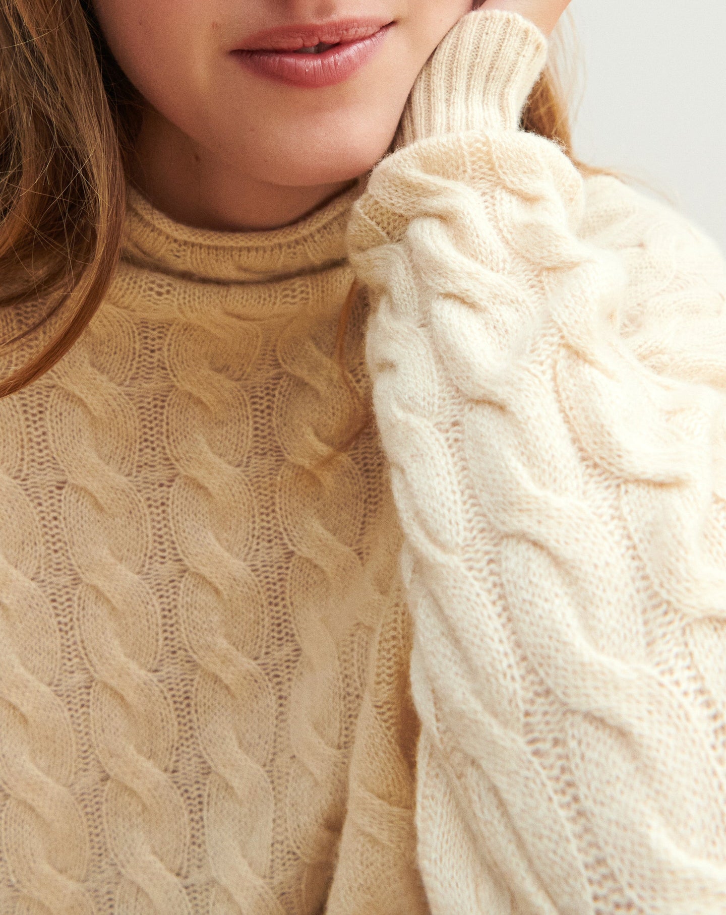 Pull col montant Roulotte en cachemire - Camomille