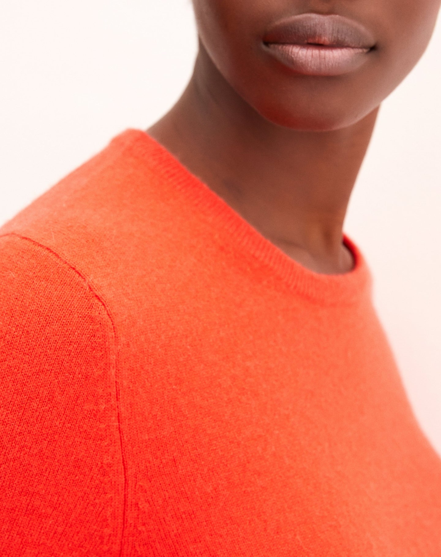 Pull ras de cou classique en cachemire - Lipstick