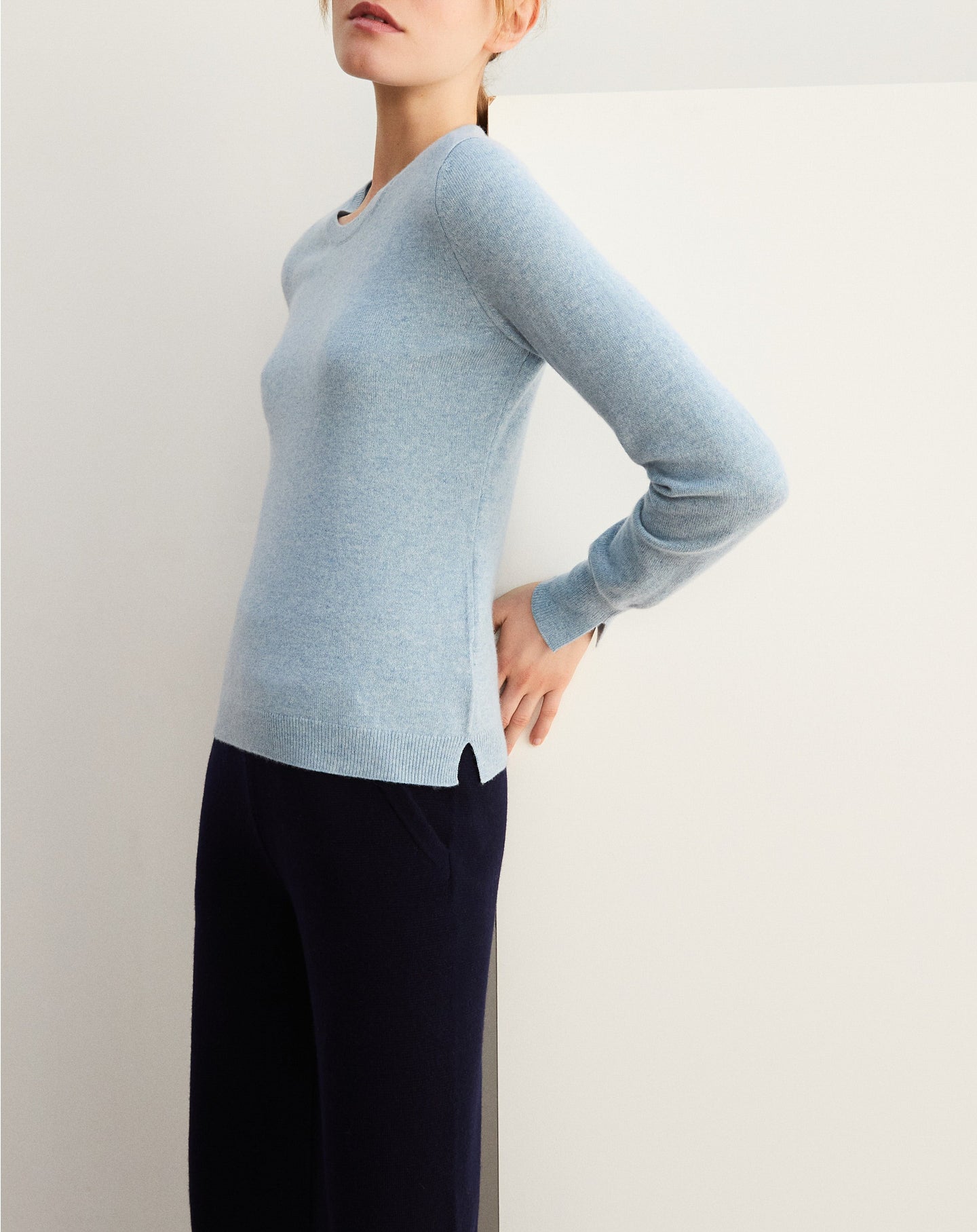 Slim-fit cashmere and silk slit crew neck jumper - Jean