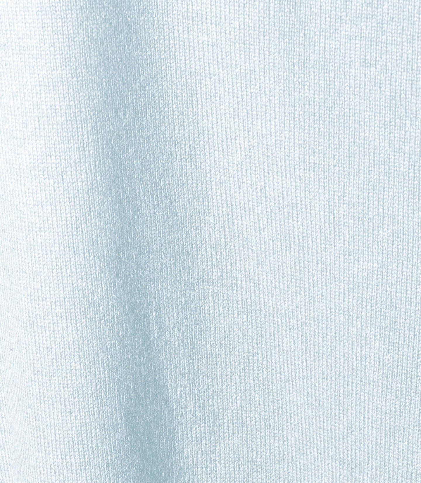 Slim-fit V-neck jumper with cashmere and silk wrist slits - Nuage