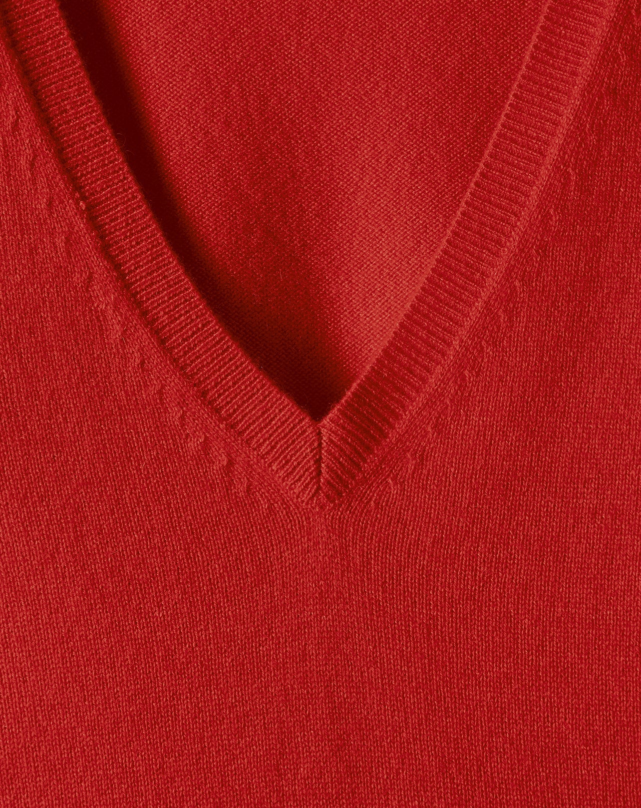 Slim-fit V-neck cashmere and silk slit jumper - Rubis