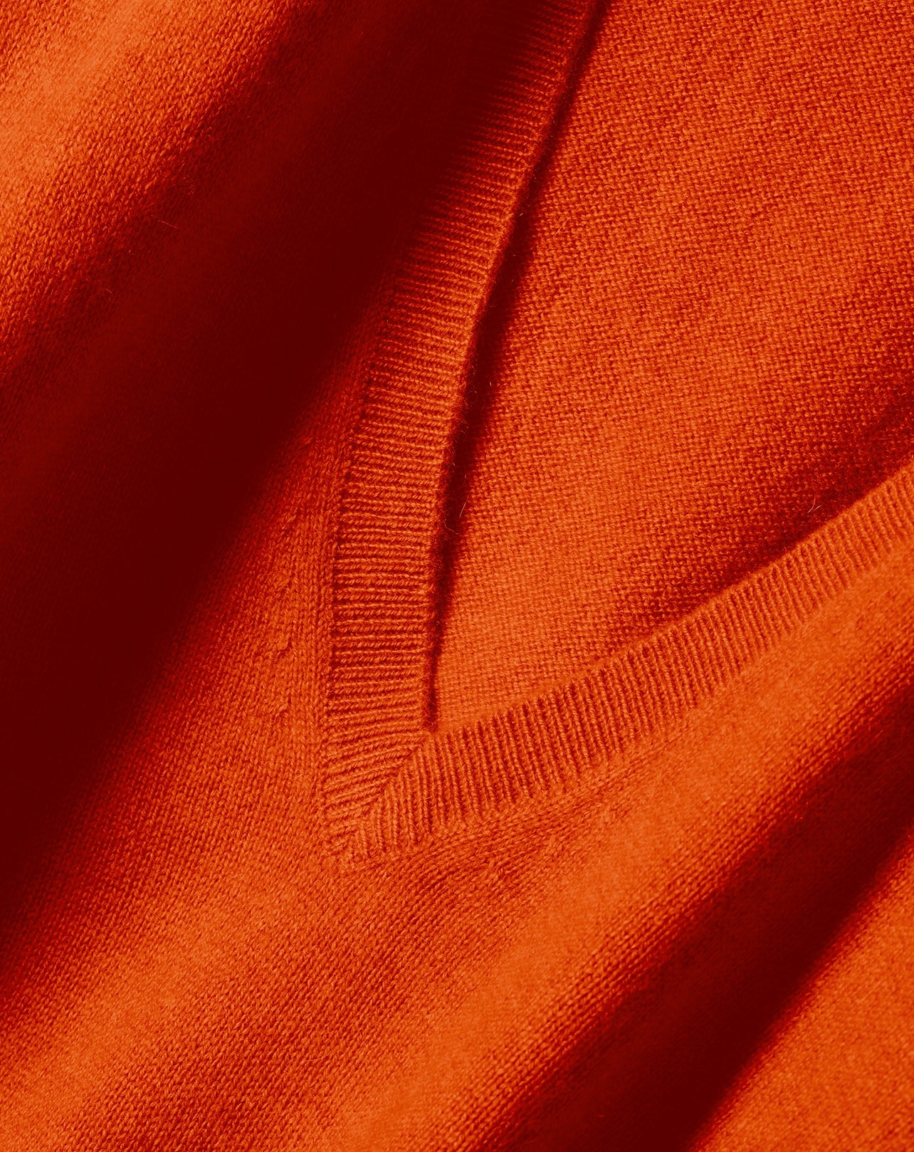 Slim-fit cashmere jumper with slit cuffs - Passion