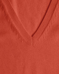 Slim-fit V-neck jumper with cashmere and silk wrist slits - Sienne