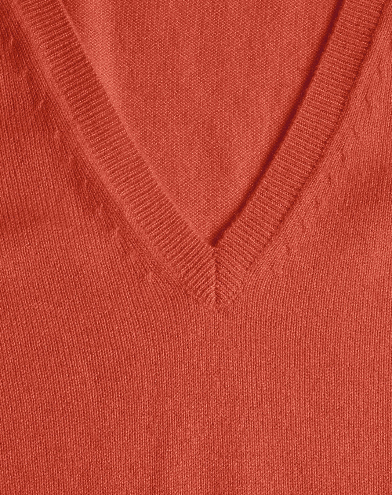 Slim-fit V-neck jumper with cashmere and silk wrist slits - Sienne