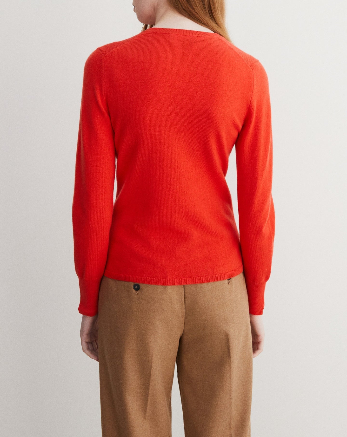 Slim-fit V-neck cashmere and silk slit jumper - Lipstick