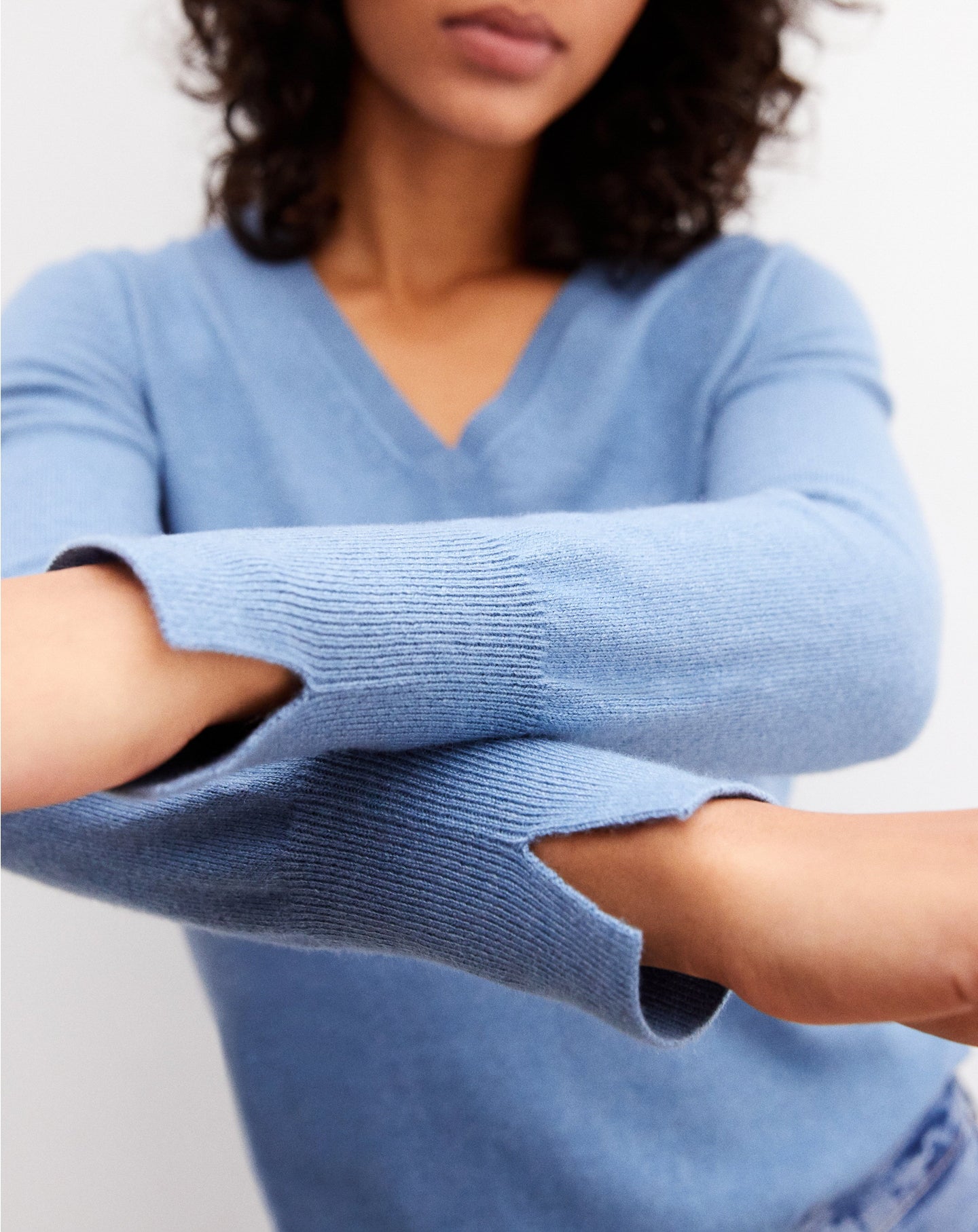 Slim-fit cashmere and silk V jumper - Pink Cosmopolitan