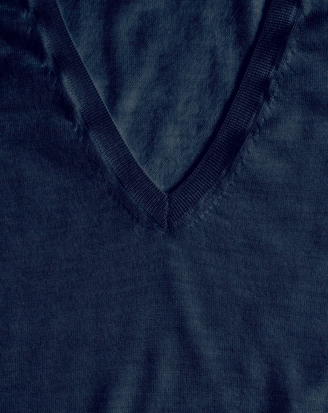 Ultra-fine cashmere V-neck jumper - Graphite