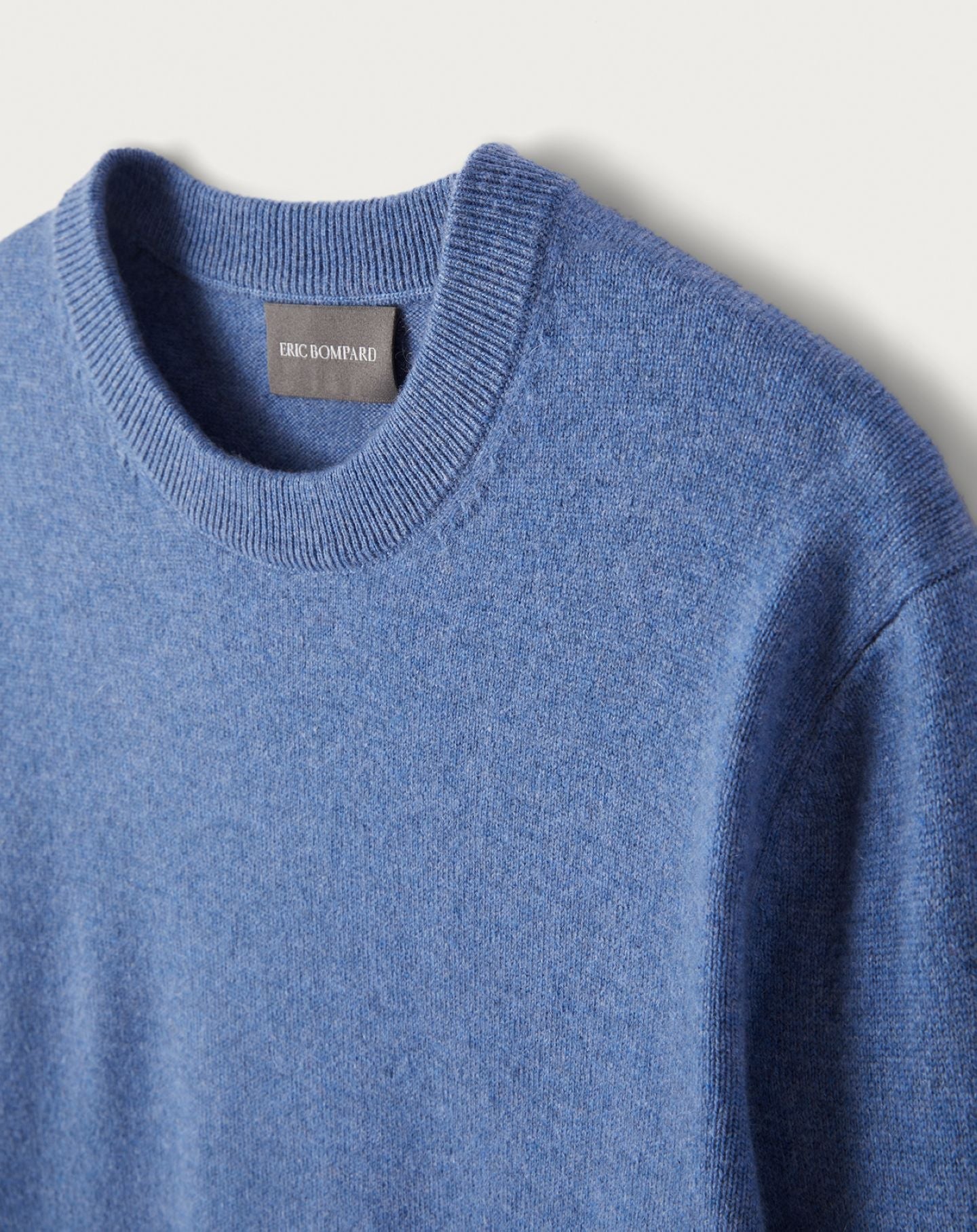Classic cashmere crew neck jumper - Aegean Blue