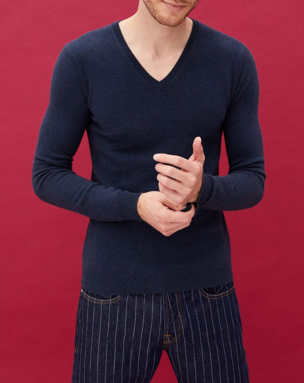Fitted cashmere V-neck jumper - Graphite