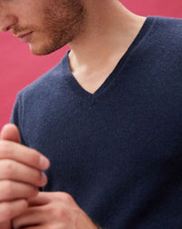 Fitted cashmere V-neck jumper - Graphite