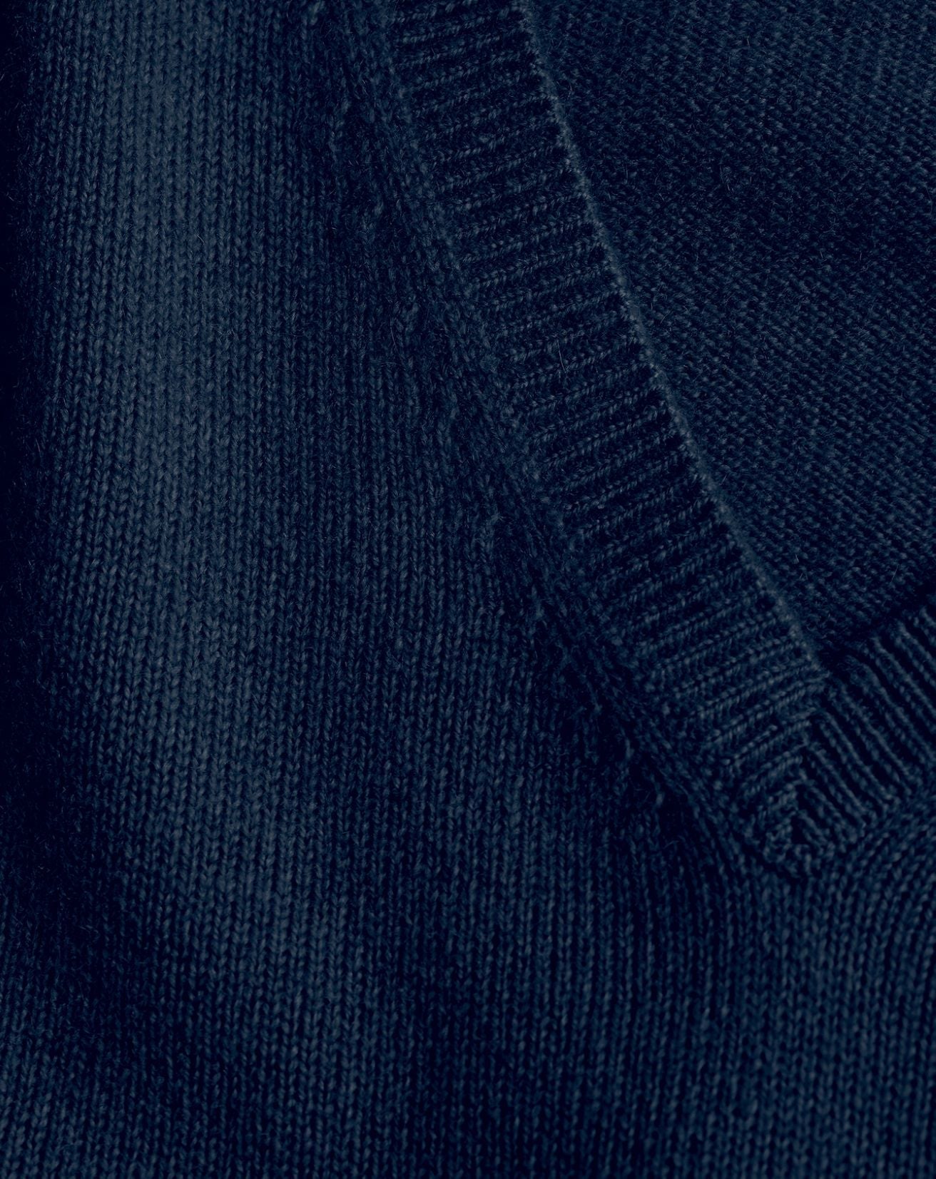 Fitted cashmere V-neck jumper - Graphite
