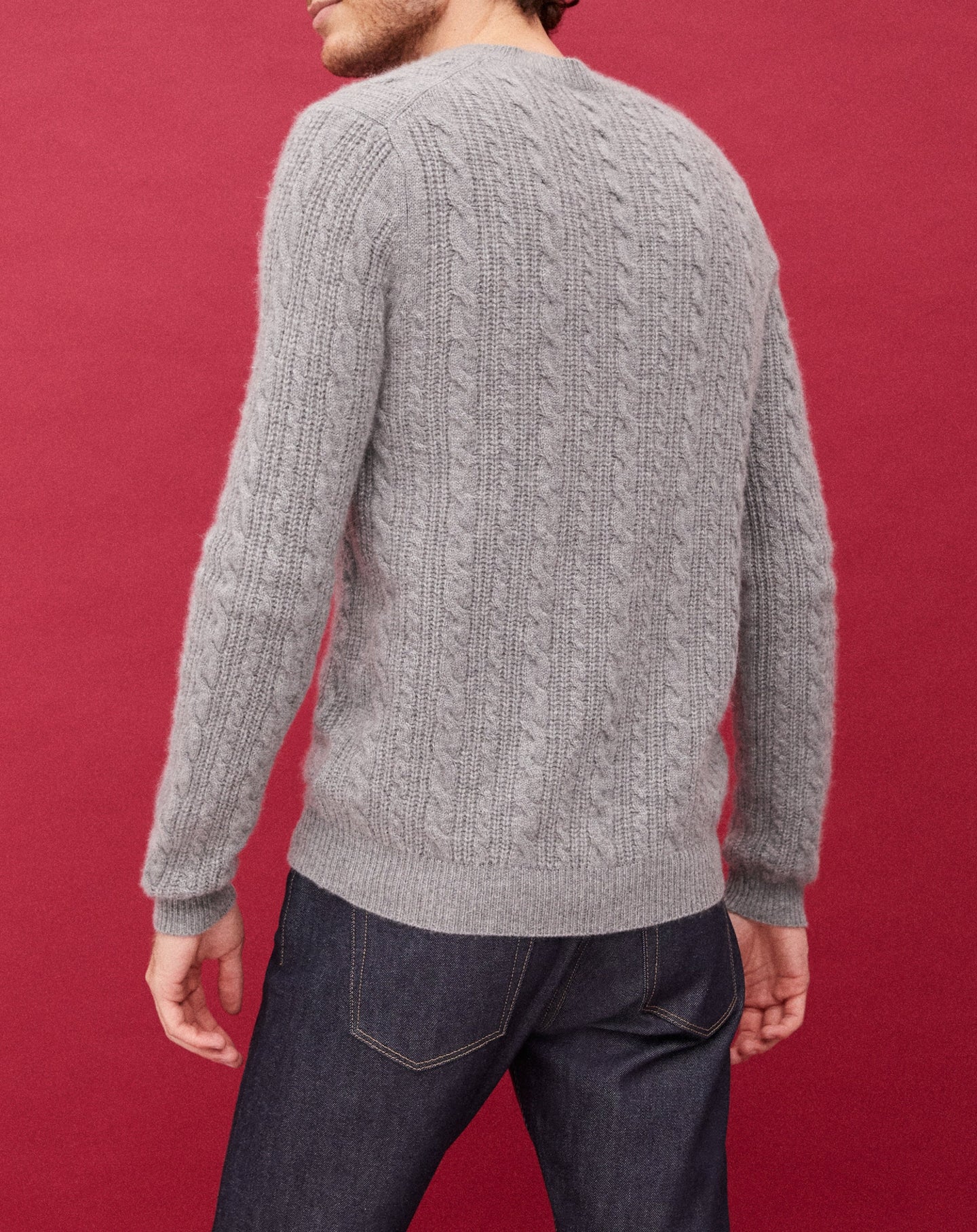Cashmere cable-knit crew neck jumper - Flannel