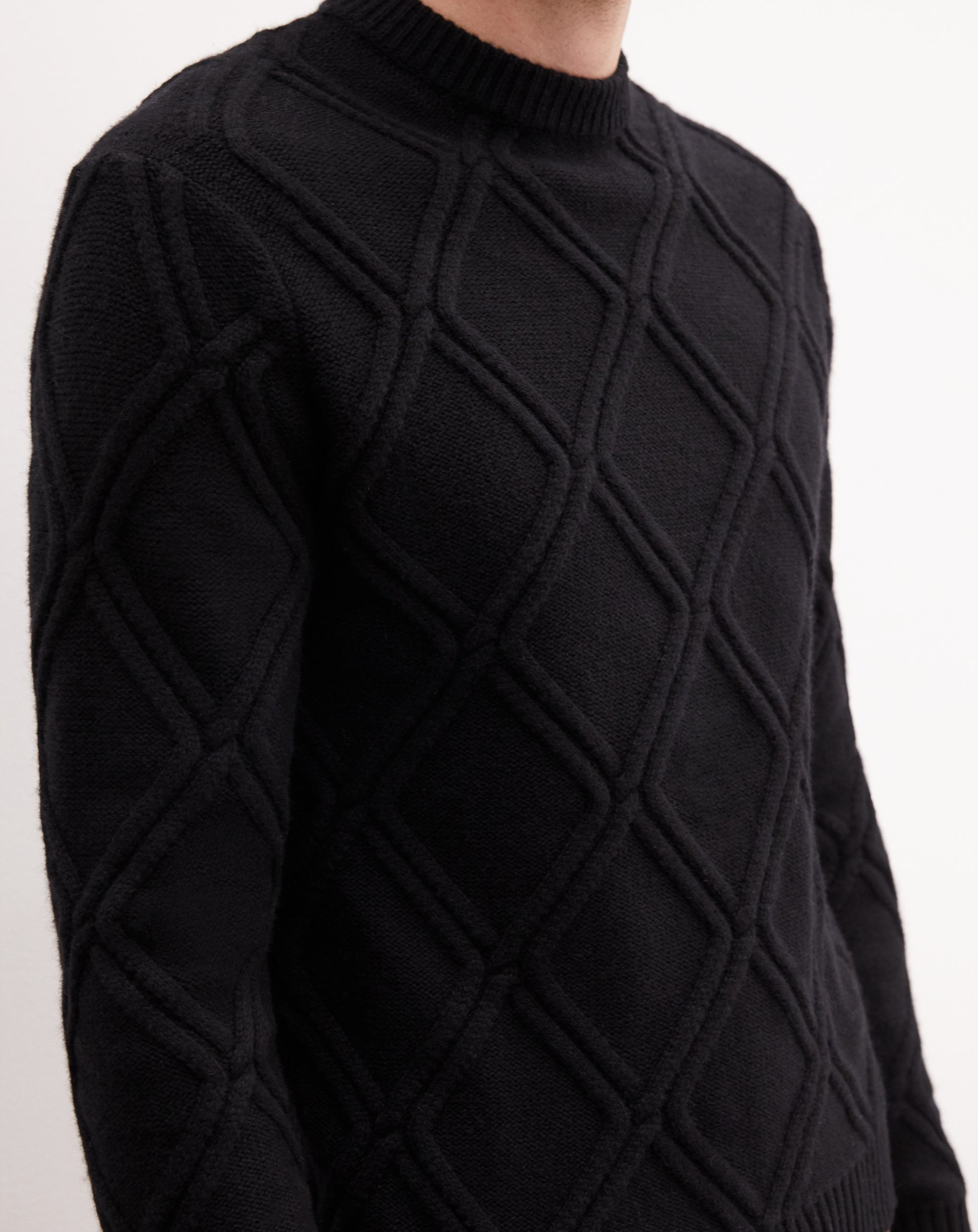 Cashmere diamond twist crew neck jumper - Black