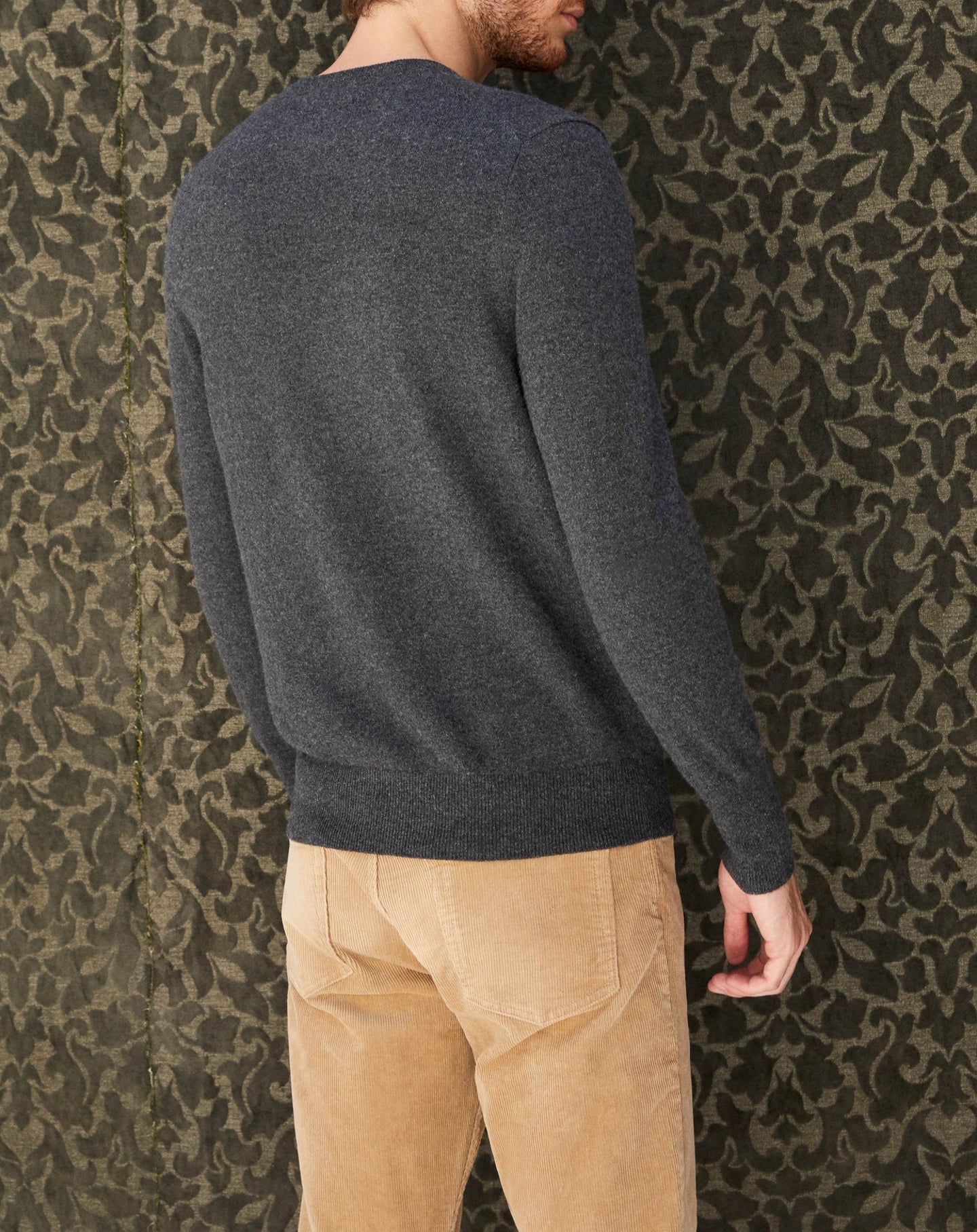 Classic cashmere V jumper - Yuzu Yellow