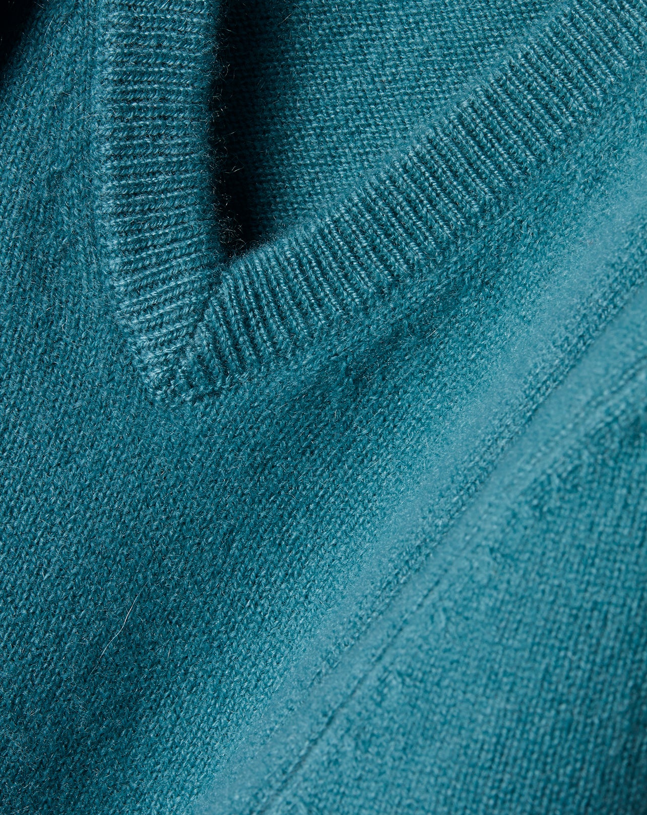 Classic cashmere V jumper - Vetiver