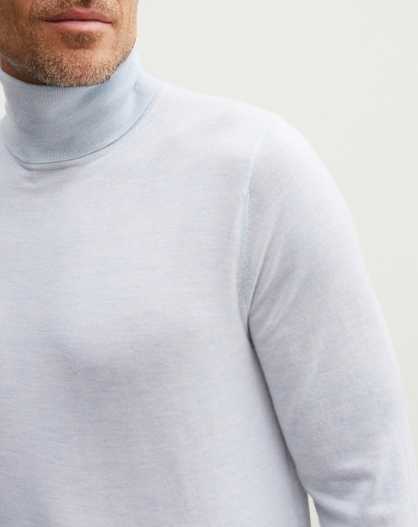 Classic ultra-fine cashmere turtleneck jumper - Nuage