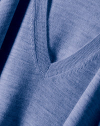 Pull V ultrafin en cachemire - Denim